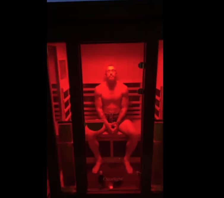 George Kittle of San Francisco 49ers uses his Clearlight Sanctuary Outdoor 2 for recovery and performance