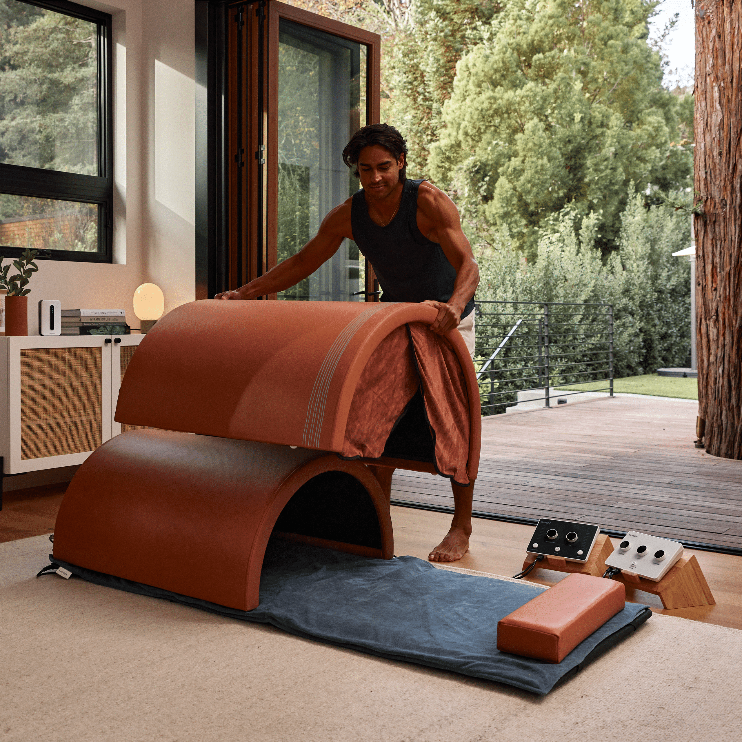 The Curve® Infrared Sauna Dome With Amethyst Infrared PEMF Mat