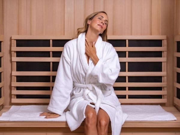Marissa Fall Detox in Sauna